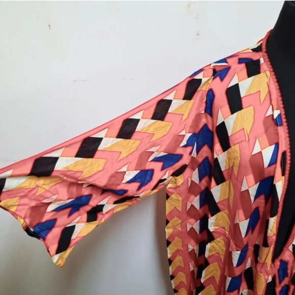 NEW! Curations Printed Topper/Cardigan - Picture 4 of 7